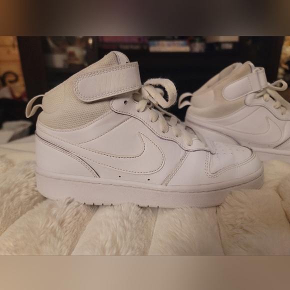 Nike‎ Court Borough Mid 2 White/White Sneakers Shoes CD7782-100 5Y - Picture 2 of 11